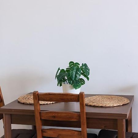 Seaside Escape Apartment Saronida Εξωτερικό φωτογραφία